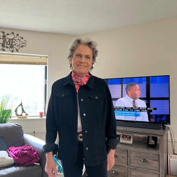 Jean jacket - Picture 2 of 3